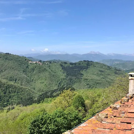 Σπίτι διακοπών Holidays Crasciana, Con Terrazza Vista Sulle Alpi Apuane. *