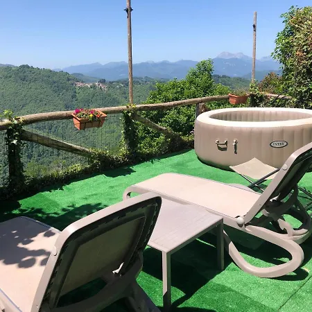 Holidays Crasciana, Con Terrazza Vista Sulle Alpi Apuane.